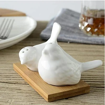 Image of 2pcs Love Doves Birds Pepper Shakers Kitchen Seasoning Container Spice Cruet Pots for Salt Sugar Personalised Wedding Favours