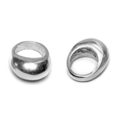 Image of Vestopazzo Oval ring in 100% recycled aluminium. Handmade, Nickel tested, single size. AL16229, unica, Aluminium, No Gemstone
