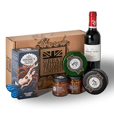 Image of Great British Trading Cheese, Crackers, Chutney and Wine Gift Hamper with Snowdonia Black Bomber Green Thunder, Cradocs Sea Salted Rioja Red