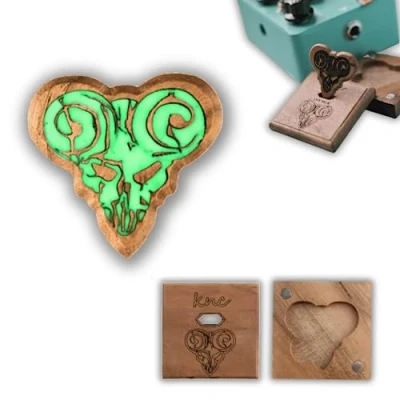 Image of Knc Picks Tenacious D in The Pick of Destiny Guitar (Green)