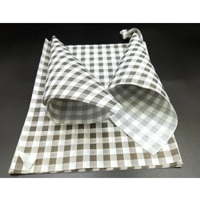 Image of 1000 x Black Gingham Greaseproof Paper Sheets 25cm 20cm Small Burger Chips Food Wrapping for Bakery, Sandwiches, Snacks
