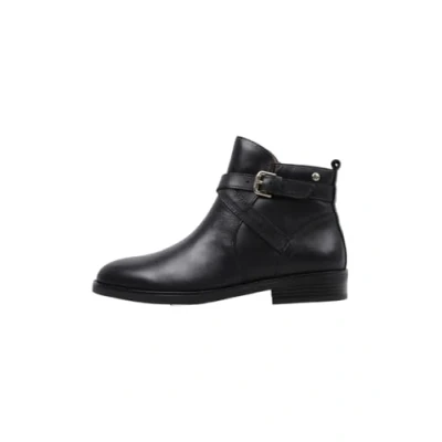 Image of Pikolinos PUERTOLLANO W3C women&#039;s Mid Boots in Black
