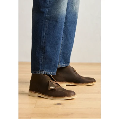 Image of Clarks Originals Desert BOOT Casual laceups, Men&#039;s, Size: 6.5, Camel Leather