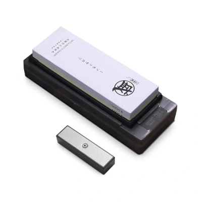 Image of MITSUMOTO SAKARI Japanese Knife Sharpener, 1000/3000 Grit Professional Kitchen Sharpening Stone, Whetstone with TPR Rubber Non Slip Base