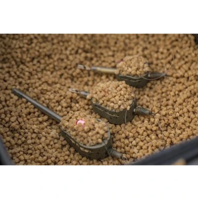 Image of Guru Extra Distance Hybrid Feeder, Small 40g Fishing feeder