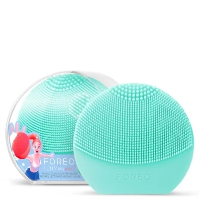 Image of FOREO LUNA Play Plus 2 Facial Cleansing Brush Minty Cool, Green