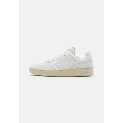 Image of Veja Trainers, Men&#039;s, Size: 15, Extra white shoes
