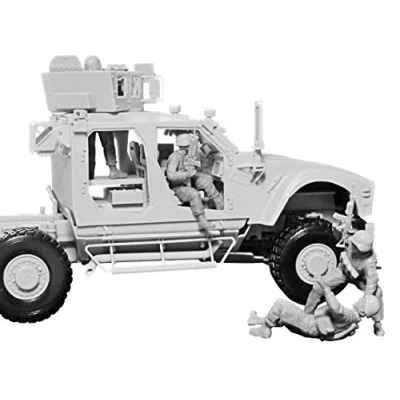 Image of Masterbox 1:35 Scale Man Down! US Modern Army, Middle East, Present Day Figure, 23 x 10 51 millimetres