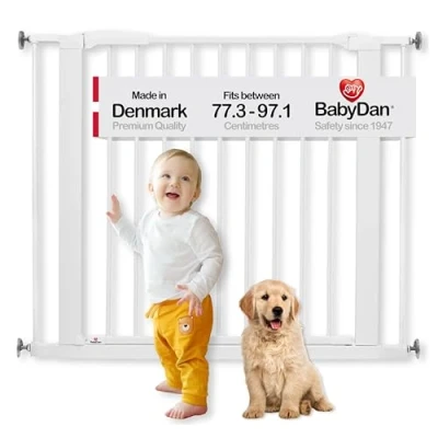 Image of BabyDan Perfect Close, Pressure Fit Stair Gate, Covers openings between 77.3 97.1 cm/30.5 38.2 inches, Baby Gate/Safety White, Made in Denmark (Pet Gate/Dog gate)