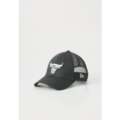 Image of New Era Adult&#039;s 9Forty NBA Chicago Bulls Trucker Mesh Baseball Cap Hat Dark Grey