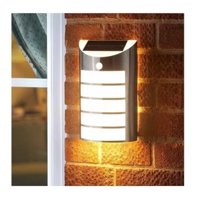 Image of Smart Garden Products 1007012 Superbright Solar PIR Welcome Light, Warm White, 100 Lumens