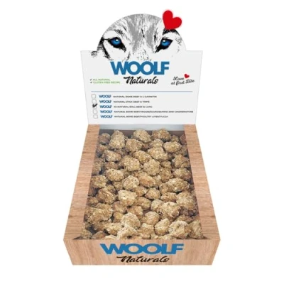Image of WOOLF Naturals Dog Treats Complementary Pet Food. Gluten Free and All Natural Ingredients with Pro Biotics. Ideal for Weight Control. Suitable Dogs (Beef Lung, 900g)