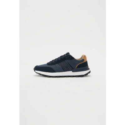Image of Men’s Sneakers R2400