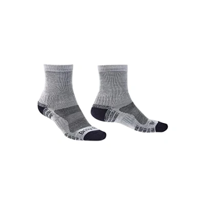 Image of Bridgedale HIKE Lightweight Merino Performance 3/4 Crew Original Men&#039;s Medium Silver / Navy
