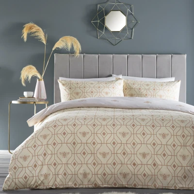 Image of furn. Bee Deco Duvet Cover Set Honeycomb Geometric Bumble Reversible Bedding (Champagne Double)