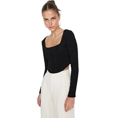 Image of Trendyol Women Slim fit Asymmetrical Square Collar Knitted Blouse Schwarz