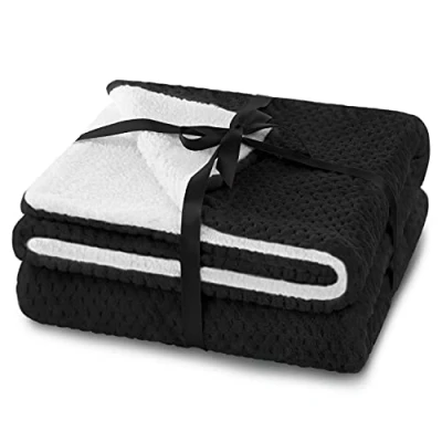 Image of AmeliaHome Cuddly Blanket 130 x 180 cm Delicate Quilted Sherpa Lambskin Look Shleepy Black