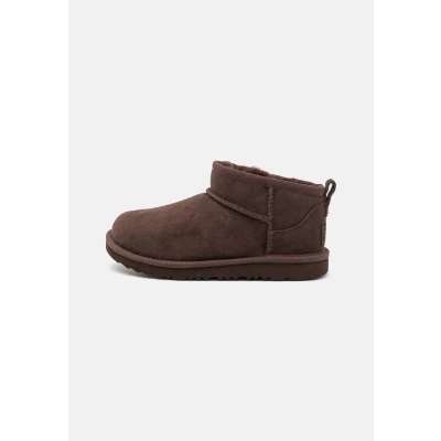 Image of UGG Classic Ultra MINI Unisex ankle boots for kids, Size: 1, Burnt cedar Suede