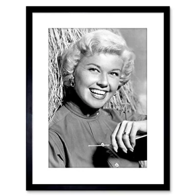 Image of Wee Blue Coo HOLLYWOOD PUBLICITY SHOT DORIS DAY SMALL FRAMED ART PRINT F97X13207