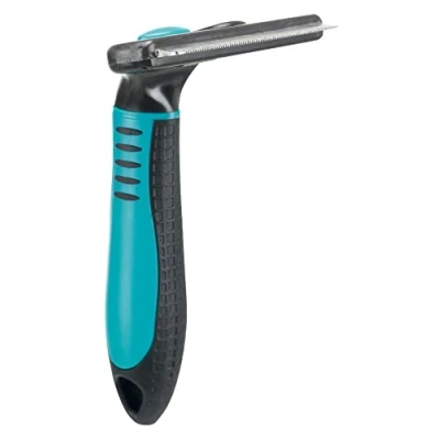 Image of TRIXIE Carding curry comb for removing loose undercoat interchangeable head stainless steel blade rubberised plastic handle black/blue 8 x 14 cm 24173