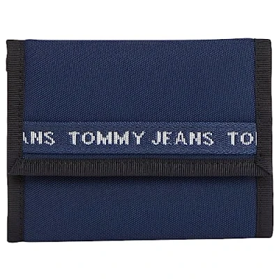 Image of Tommy Jeans Men Essential Wallet Nylon Trifold with Coin Compartment, Multicolor (Twilight Navy), One Size