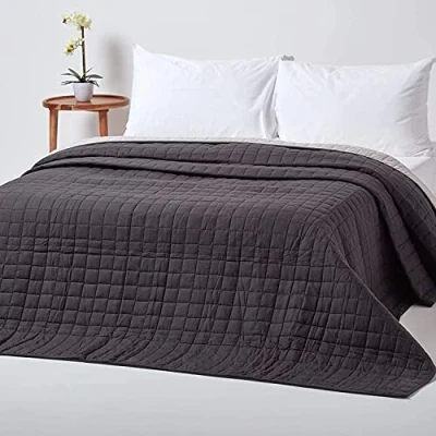 Image of HOMESCAPES 100% Cotton Reversible Twin Colour Quilted Bedspread Throw Washable Bedding Sofa (200 x 200 cm, Black/Grey)