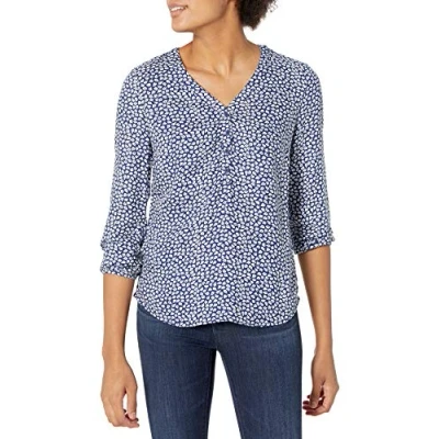Image of Amazon Essentials Women&#039;s 3/4 Sleeve Button Popover Shirt, Dark Blue White Petal, S