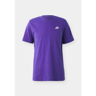 Image of Nike Sportswear CLUB TEE Basic Tshirt, Men&#039;s, Size: XS, Wild grape/white