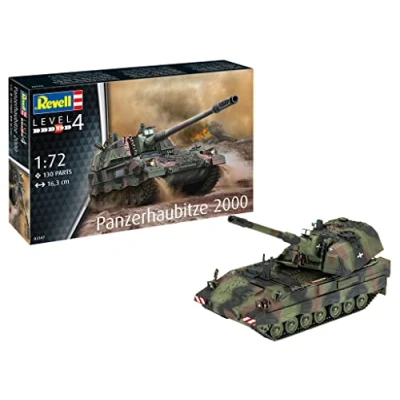 Image of Revell 03347 Panzerhaubitze 2000 Tank 1:72 Scale Model Kit, Green