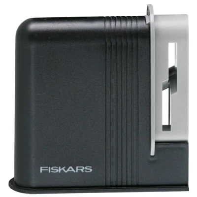 Image of Fiskars Clip Sharp Scissors Sharpener, Total Length: 4 cm, plastic, 1000812