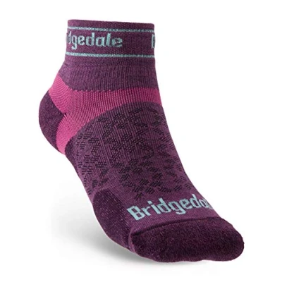 Image of Bridgedale TRAIL RUN Ultralight T2 Merino Sport Low Women&#039;s Medium Damson