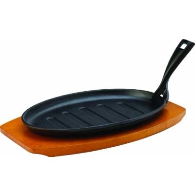 Image of Utopia Cast Iron &amp; Boards, MH7009 000000 B01001, Sizzle Platter 10.75&quot; (27cm) with Wooden Base (Box of 1),Black