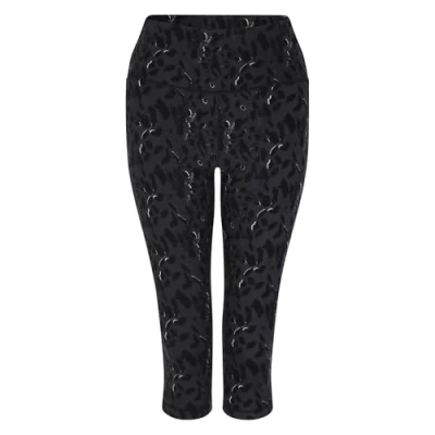 Image of Dare 2b Women&#039;s Influential 3/4 Gym Leggings, Squat Proof Yoga Pants for Ladies, Cropped Stretchy Fitness Tights