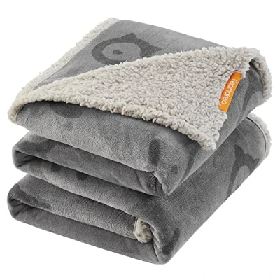 Image of Feandrea Waterproof Dog Blanket, Sherpa Fleece Pet Blanket for Large and Extra Dogs, Cats, 203 x 152 cm, XXL, Machine Washable, Reversible Couch Cover Protector, Grey PPB080G01