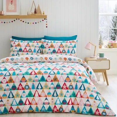 Image of Catherine Lansfield Christmas Geo Reversible King Duvet Cover Set with Pillowcases Cream