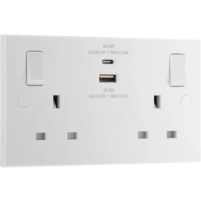 Image of BG Electrical Double Switched Power Wall Plug Socket with Super Fast Charge Type A &amp; C USB Charging Ports, Square Edge, Nexus 900 Series, White Moulded, 13A, 45W, 922UAC45