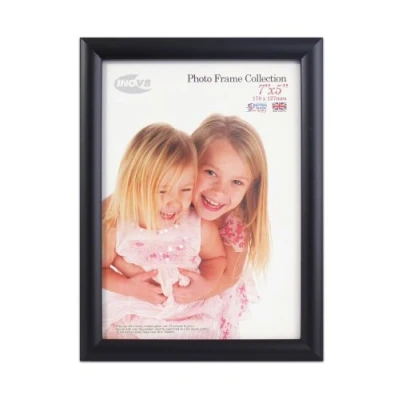 Image of Inov8 7 x 5 Inch British Made Traditional Picture/Photo Frame, Value Black, PFVS VBLK 75