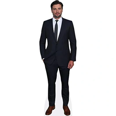 Image of Tom Welling (Suit) Mini Size Cutout