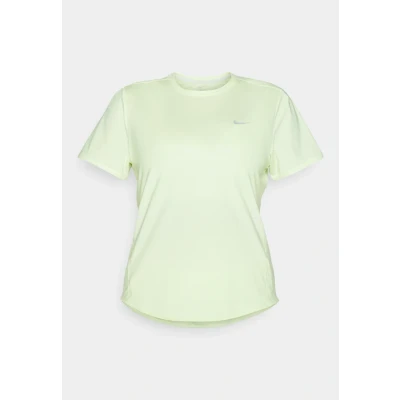 Image of Nike Dri FIT Swift SS Top L Green