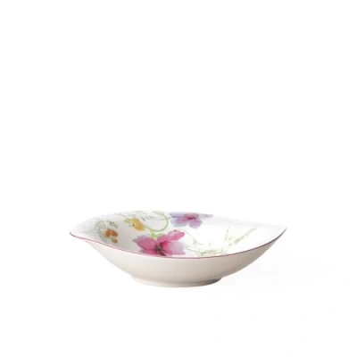Image of Villeroy &amp; Boch Mariefleur Serve and Salad Deep, Bowl with a Curved Shape of Premium Porcelain, Diameter: 21 x 18 cm, White