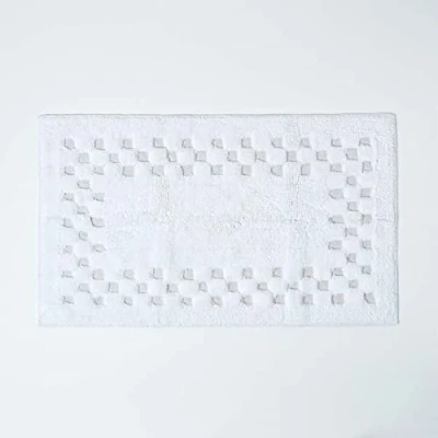 Image of HOMESCAPES Check Border Bathmat Rug, White, Soft 100% Cotton 1200 GSM, Washable At Home, Non Slip Spray Backing.
