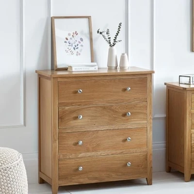 Image of Julian Bowen Chest of Drawers, Oak, 89 x 83 44