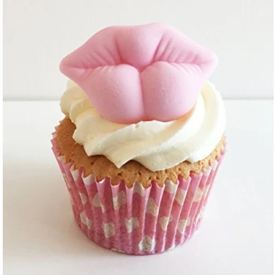 Image of 6 Large Light Pink Sugar Lips Gorgeous, edible &amp; handmade with love in the UK!