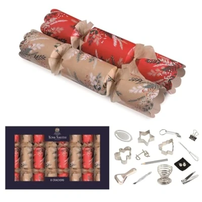 Image of Tom Smith Pack 8 Red &amp; Brown Holy Ivy Eco Charity Christmas Crackers Family