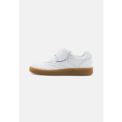 Image of Reebok Classic CLUB C Terrace Unisex Trainers, Size: 4, Footwear white/blue/red Leather