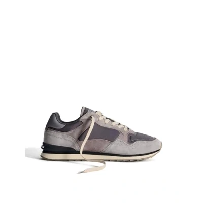 Image of HOFF BERLIN MAN men&#039;s Shoes (Trainers) in Grey