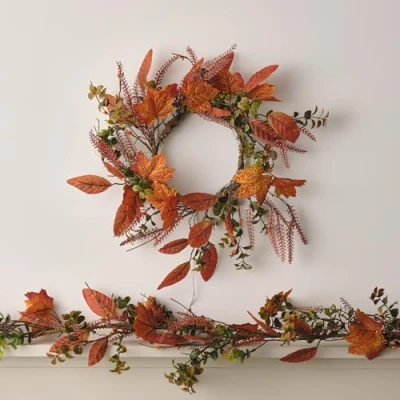 Image of Lights4fun Artificial Autumn Winter Maple Leaf Mixed Foliage Wreath and Garland Set Decoration for Indoor Use
