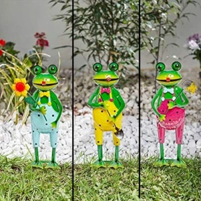 Image of Garden Mile® Novelty Metal Frog Stake Ornament Hand Painted Outdoor Decoration Decor Border Colourful Quirky (1 chosen at random)