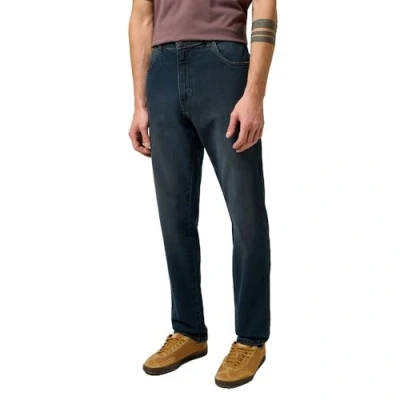Image of Wrangler Men&#039;s Texas Slim Jeans, Old River, 31 W/32 L