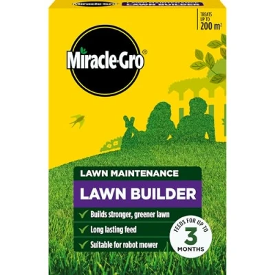 Image of Miracle Gro Lawn Builder Builds a Strong and Green Lawn, feeds for 3 months, 200m2, 4kg Carton
